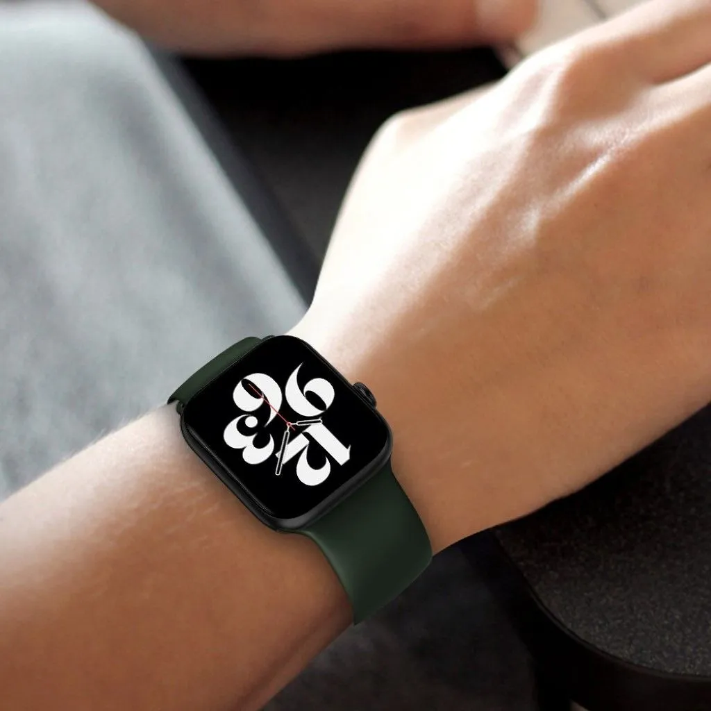 Apple Watch 44mm adjustable silicone watch strap - Blackish Green
