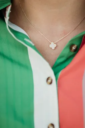 Clover Gleam Necklace