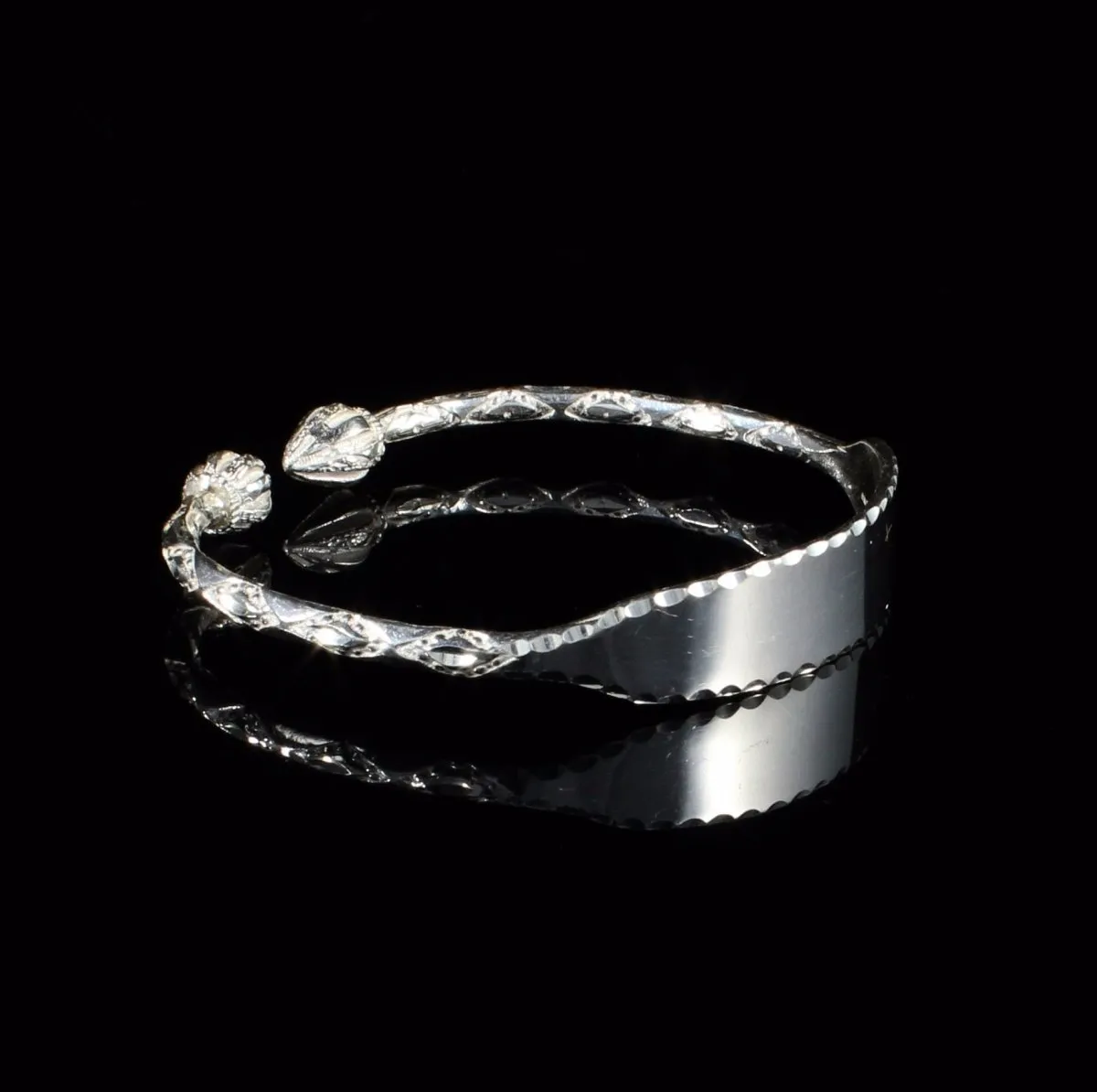 Engravable Heavy Cocoa Pod Bangle with Diamante Pattern