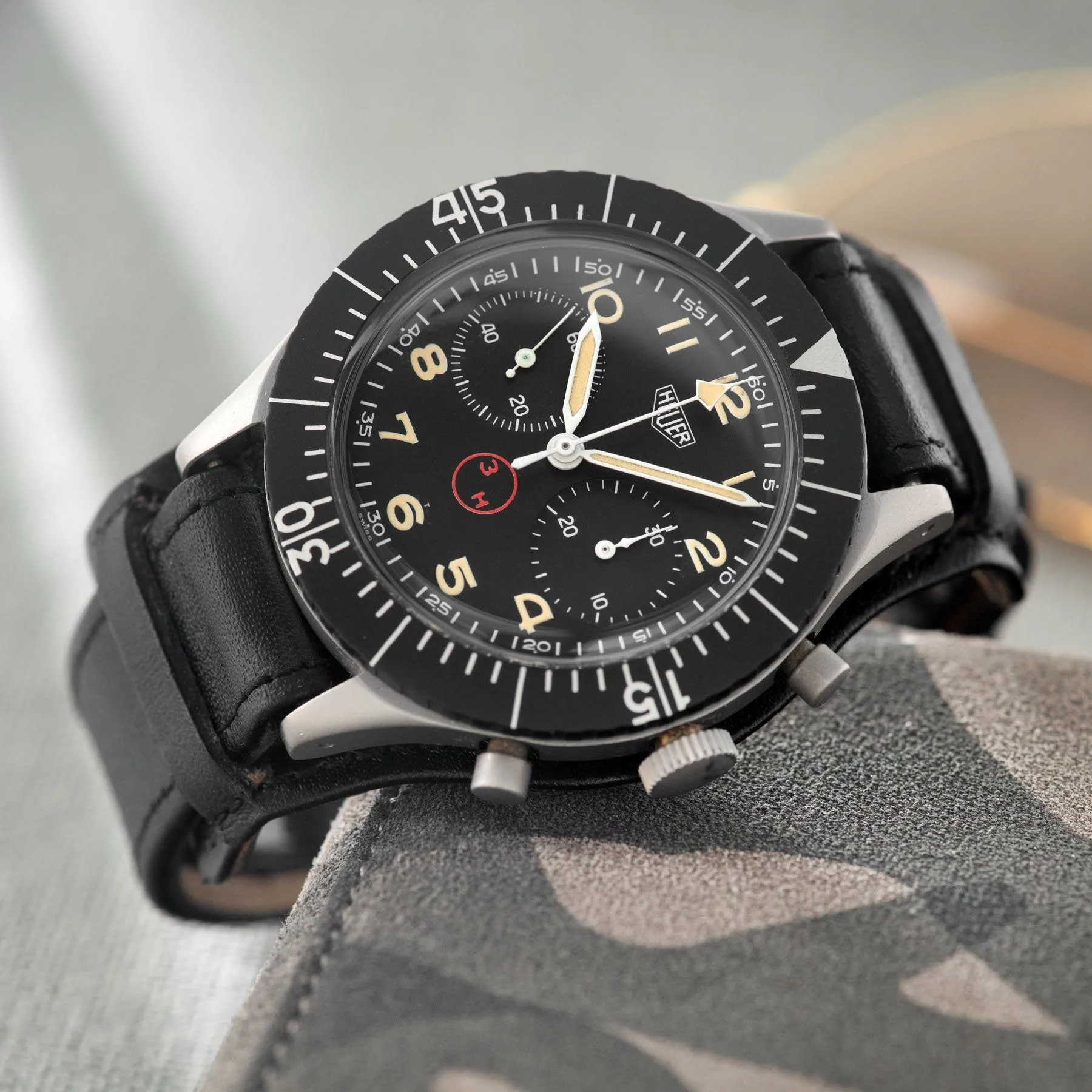 Heuer Chronograph Bundeswehr Issued Chrono 1550SG  3H