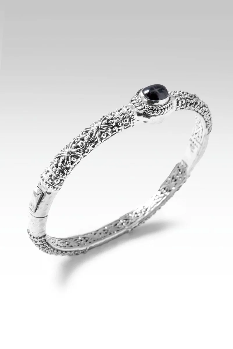 Let Promises Shine Bangle™ in Black Star Diopside