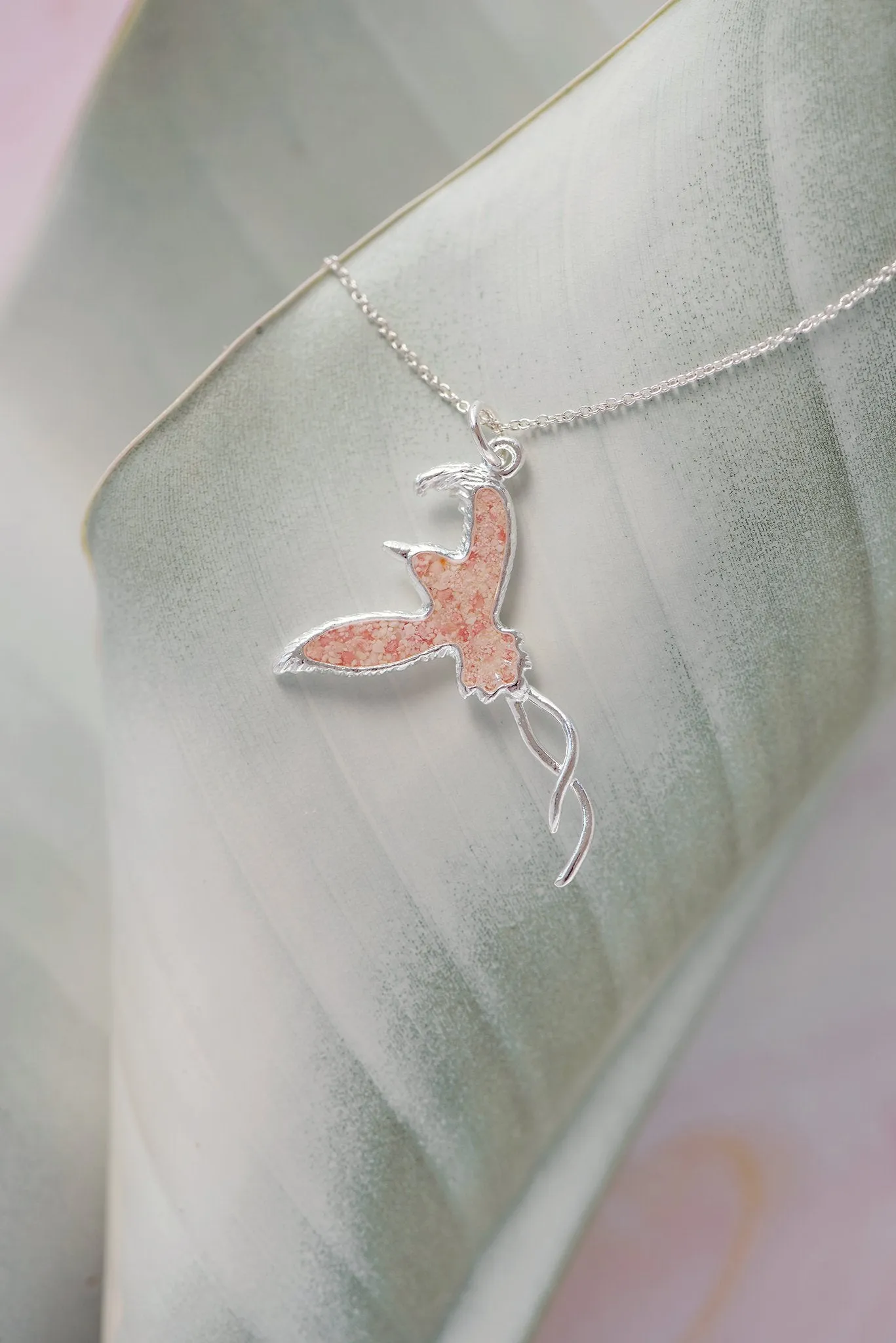 Longtail ~ Pendant