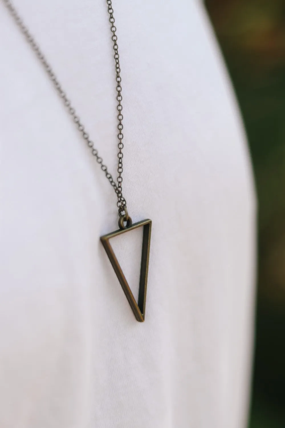 Triangle necklace for men, groomsmen gift, men's necklace with a bronze triangle pendant, bronze chain, gift for him, geometric necklace