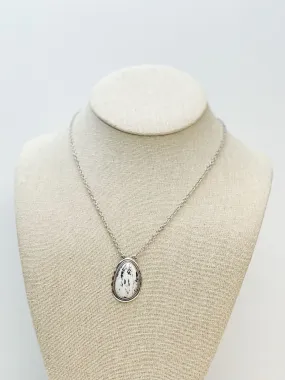Western Semi-Precious Stone Pendant Necklace - White